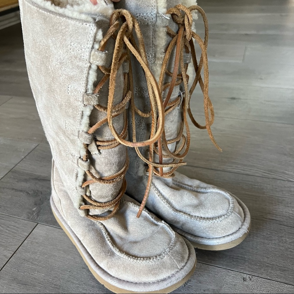 UGG WHITLEY TALL LACE UP SHEEPSKIN SUEDE BOOTS Women’s Sz 6